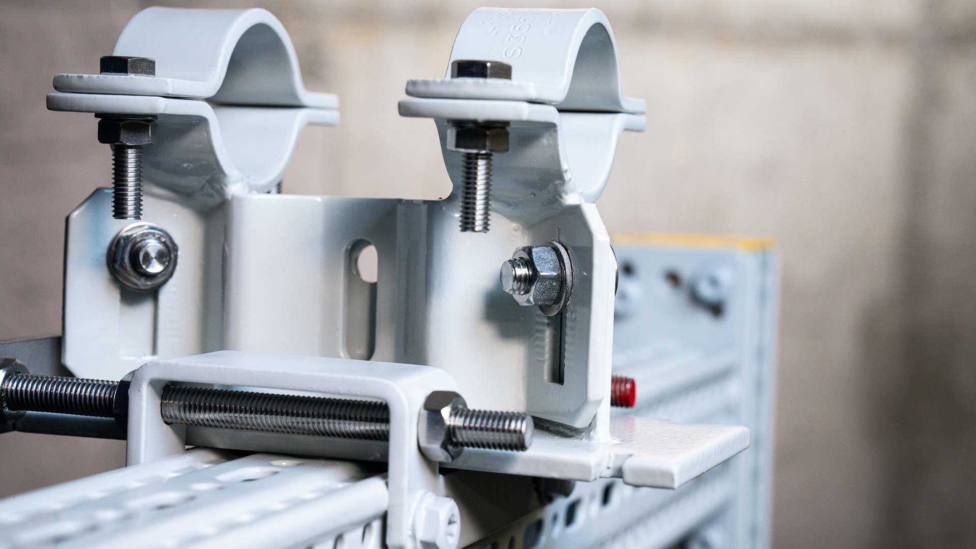 Elementy konstrukcyjne Sikla wykonane w powłoce DUALSHIELD